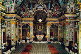 Altar maggiore prima della trasformazione (anni 60)"