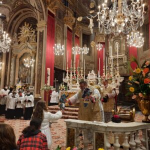 Dono delle uova pasquali ai ragazzi della Parrocchia