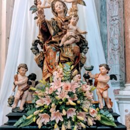 Madonna del rosario - Maragliano